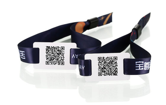 OEM ロゴ スマート NFC RFID シリコン ブレスレット 防水 ブレスレット ウォーターパーク