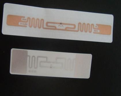OEM ロングレンジ パシブ RFID チップ スマートステッカー UHF RFID スマートタグ
