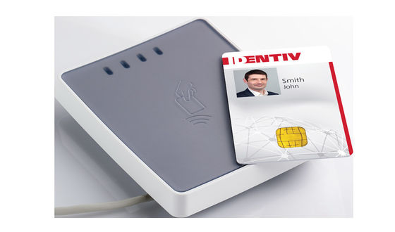 4 カラーオフセット印刷 PVC NFC 近接カード スマートコンタクトレスカード 13.56MHZ