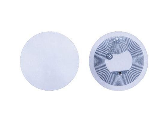 OEM 213チップ プラスチックパトロール RFID NFC タグステッカー 13.56mhz 防水