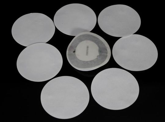電子 213 チップ HF RFID インレイ NFC プログラム可能なタグ PET素材
