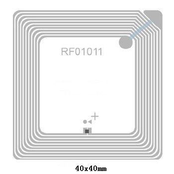 D25mm 乾燥または湿ったHF RFIDインレイタグ 13.56MHz ISO 14443Aクラシック